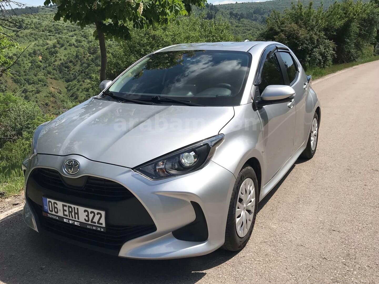 Sahibinden Toyota Yaris 1.0 Vision 2022 Model Ankara 41.000 km Gri (Gümüş) 3