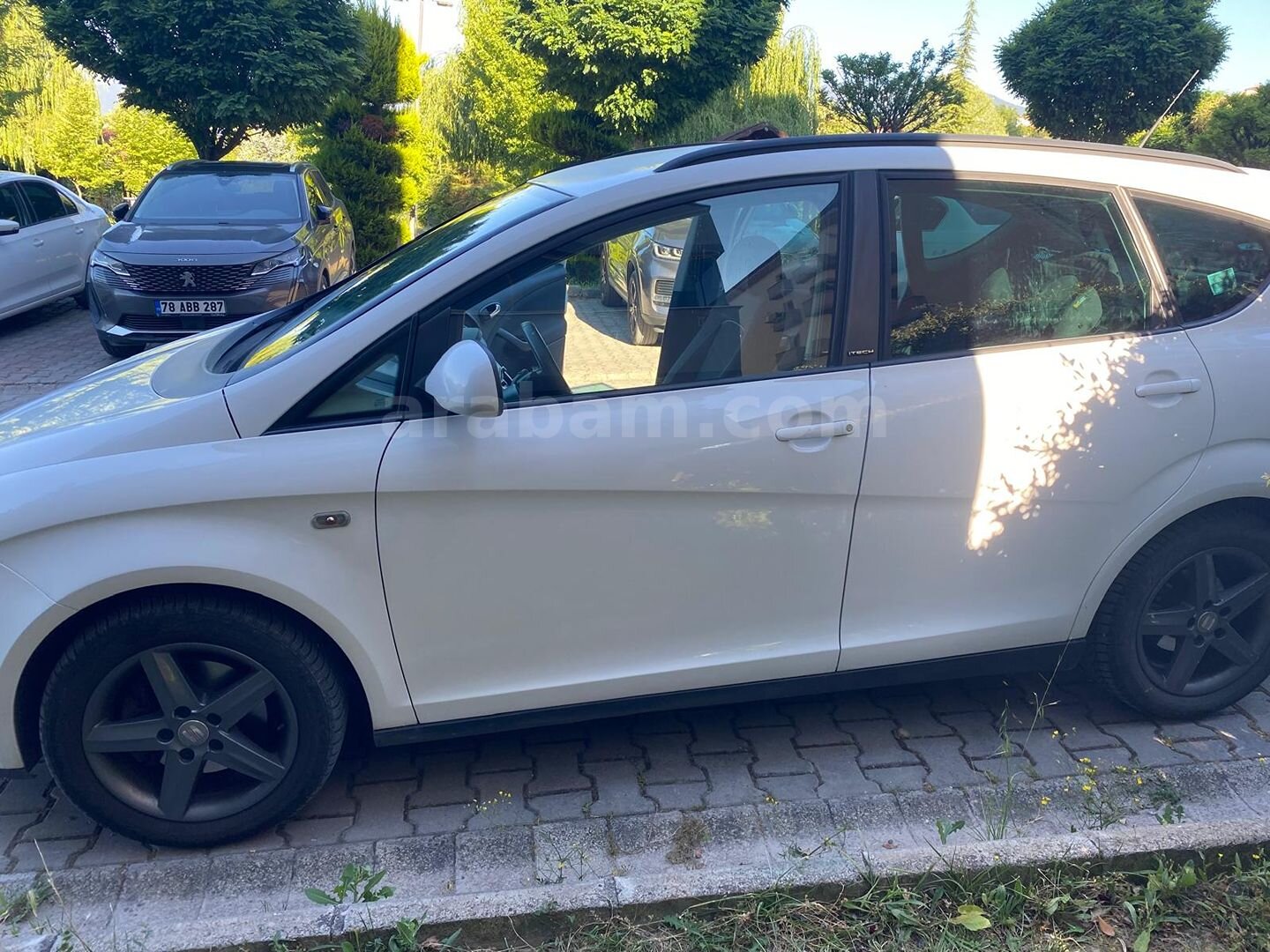Sahibinden Seat Altea 1.6 TDI I-Tech XL 2014 Model Karabük 150.000 km Beyaz 4