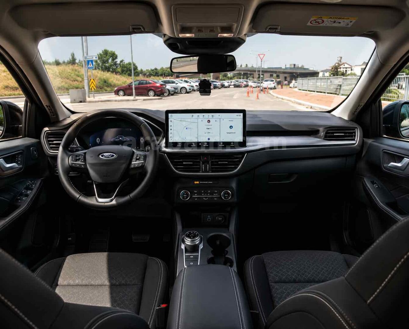 Sahibinden Ford Kuga 1.5 EcoBoost Titanium 2025 Model Kocaeli 28.500 km Siyah 7