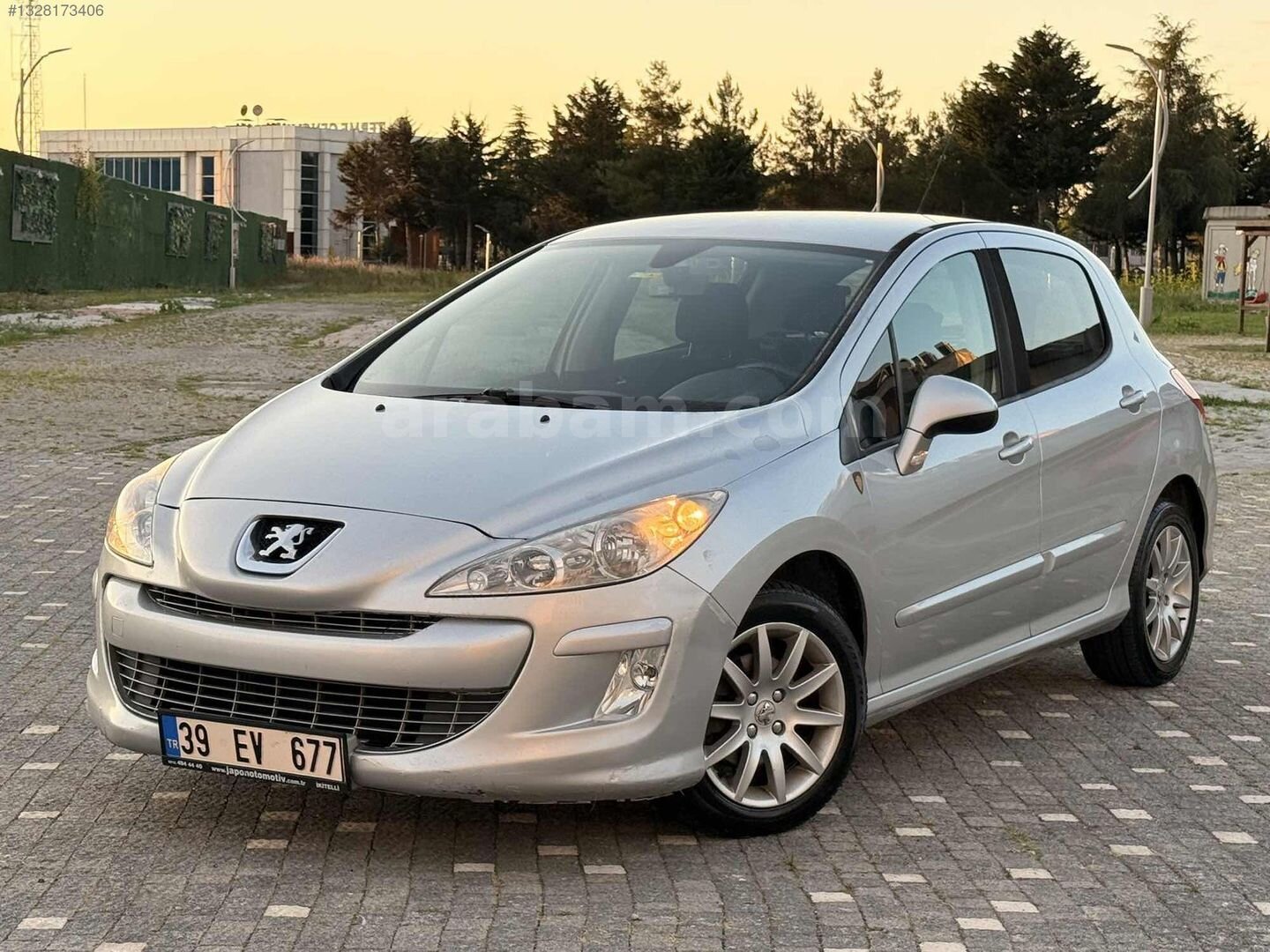 Galeriden Peugeot 308 1.6 HDi Comfort 2010 Model Samsun 238.000 km Gri 3