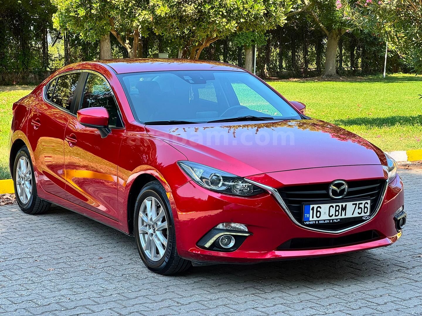 Sahibinden Mazda 3 1.5 SkyActive-G Reflex 2015 Model Bursa 157.000 km Kırmızı 5