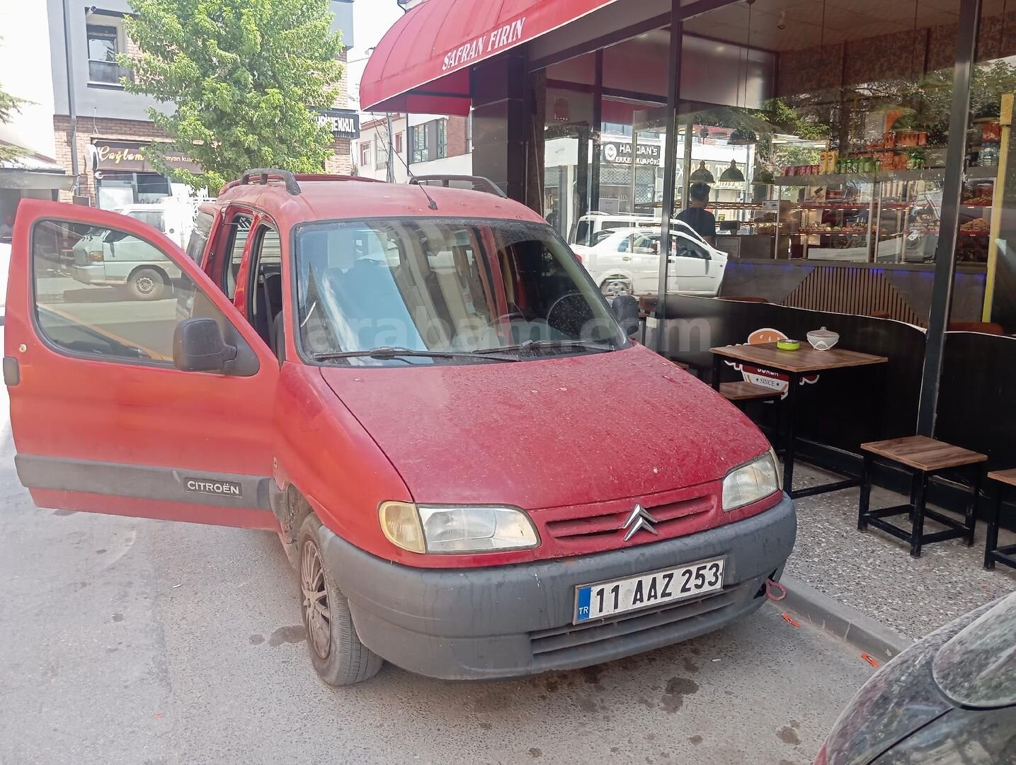 Sahibinden Citroen Berlingo 1.9 D SX 2000 Model Eskişehir 190.000 km Kırmızı 5