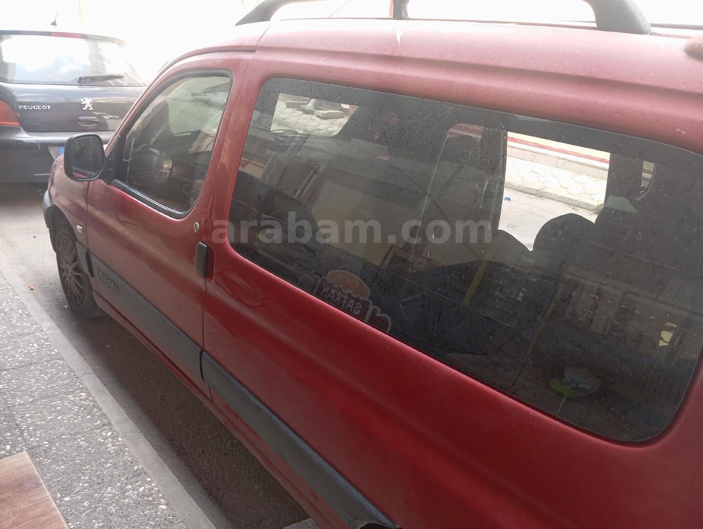 Sahibinden Citroen Berlingo 1.9 D SX 2000 Model Eskişehir 190.000 km Kırmızı 2