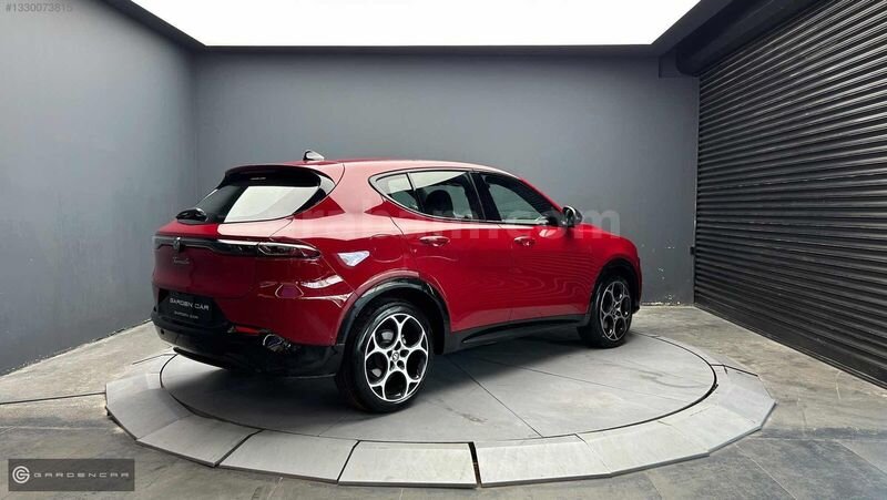 '''GARDEN''' ALFA ROMEO TONALE ALFA KIRIMIZISI ÖZEL RENK 3