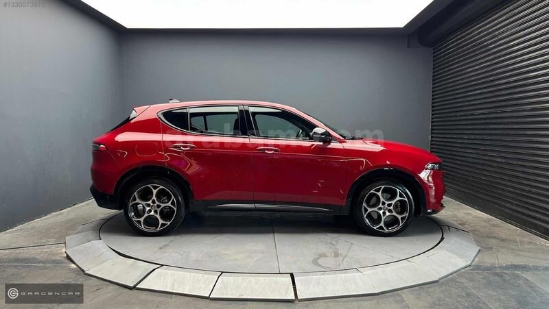 '''GARDEN''' ALFA ROMEO TONALE ALFA KIRIMIZISI ÖZEL RENK 2