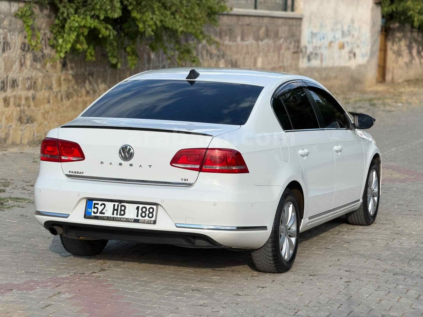 Galeriden Volkswagen Passat 1.4 TSi BlueMotion Comfortline 2011 Model Yozgat 196.852 km Beyaz 6