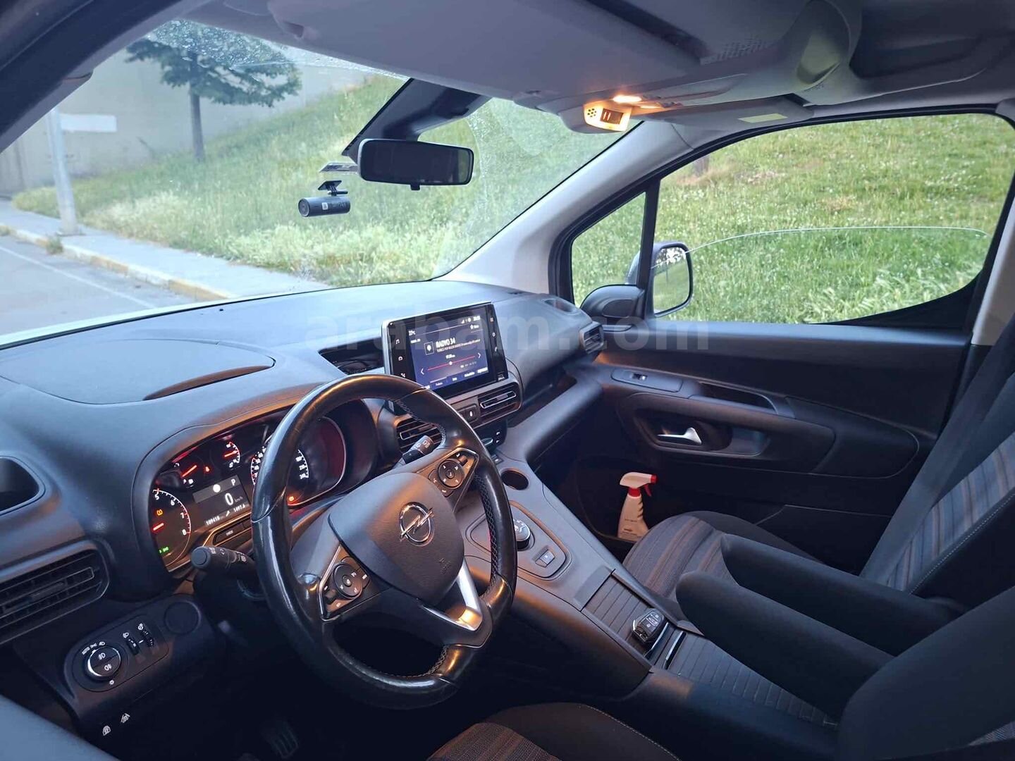 Sahibinden Opel Combo 1.5 CDTI Elegance 2023 Model İstanbul 115.000 km Beyaz 2