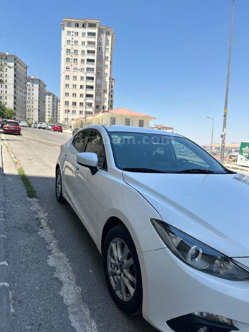 Sahibinden Mazda 3 1.5 SkyActive-G Motion 2016 Model Gaziantep 159.000 km Beyaz 6