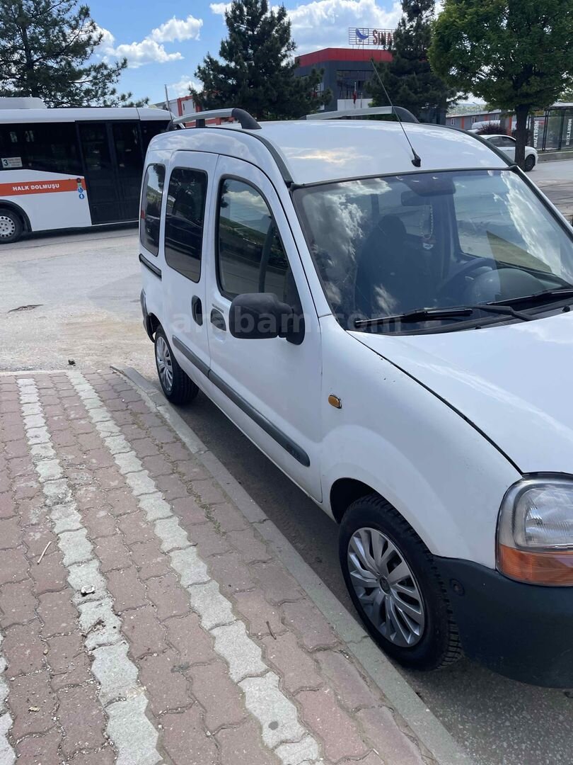 Sahibinden Renault Kangoo 1.9 D RN 2000 Model Bilecik 121.000 km Beyaz 6