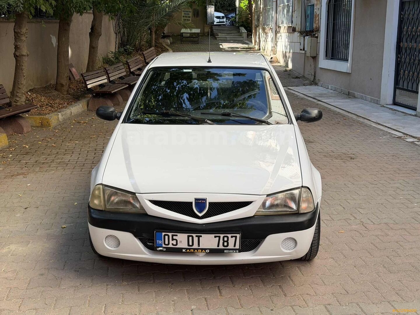 Galeriden Dacia Solenza 1.4 Rapsodie 2004 Model İstanbul 213.000 km Beyaz 1