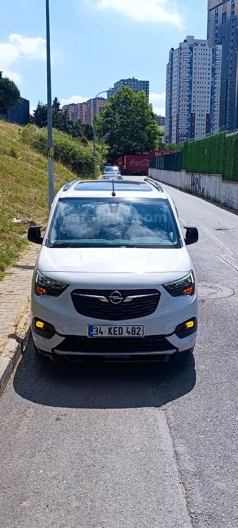 Sahibinden Opel Combo 1.5 CDTI Ultimate 2024 Model İstanbul 60.000 km Beyaz 1