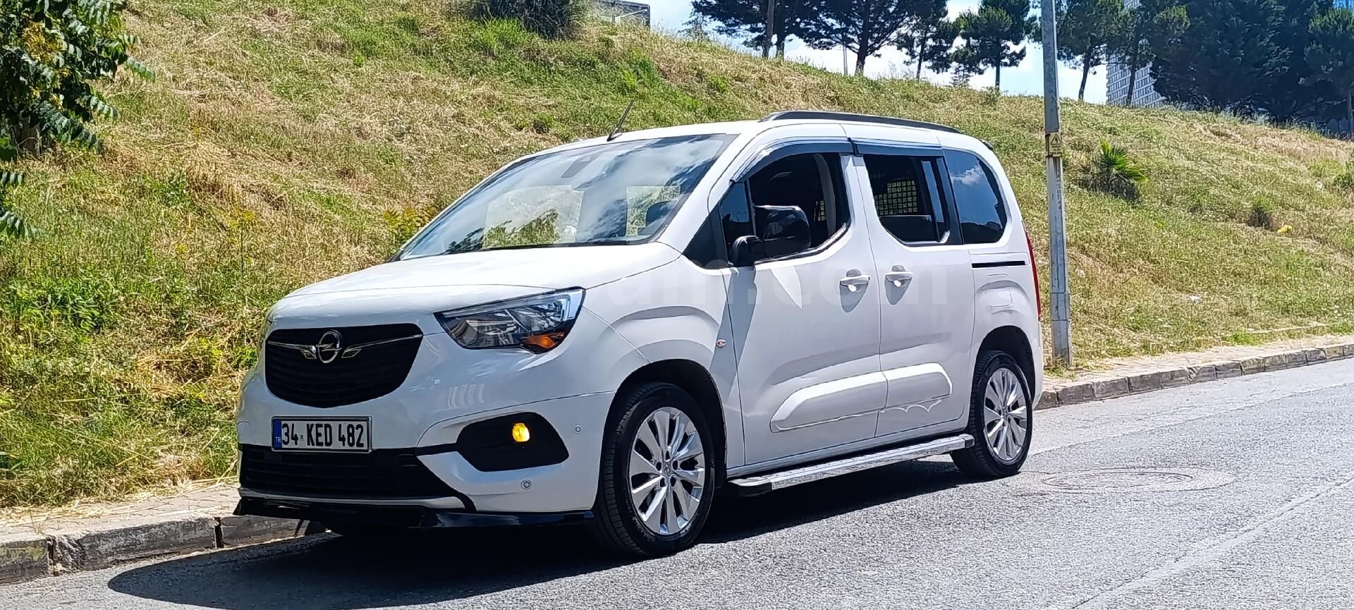 Sahibinden Opel Combo 1.5 CDTI Ultimate 2024 Model İstanbul 60.000 km Beyaz 4