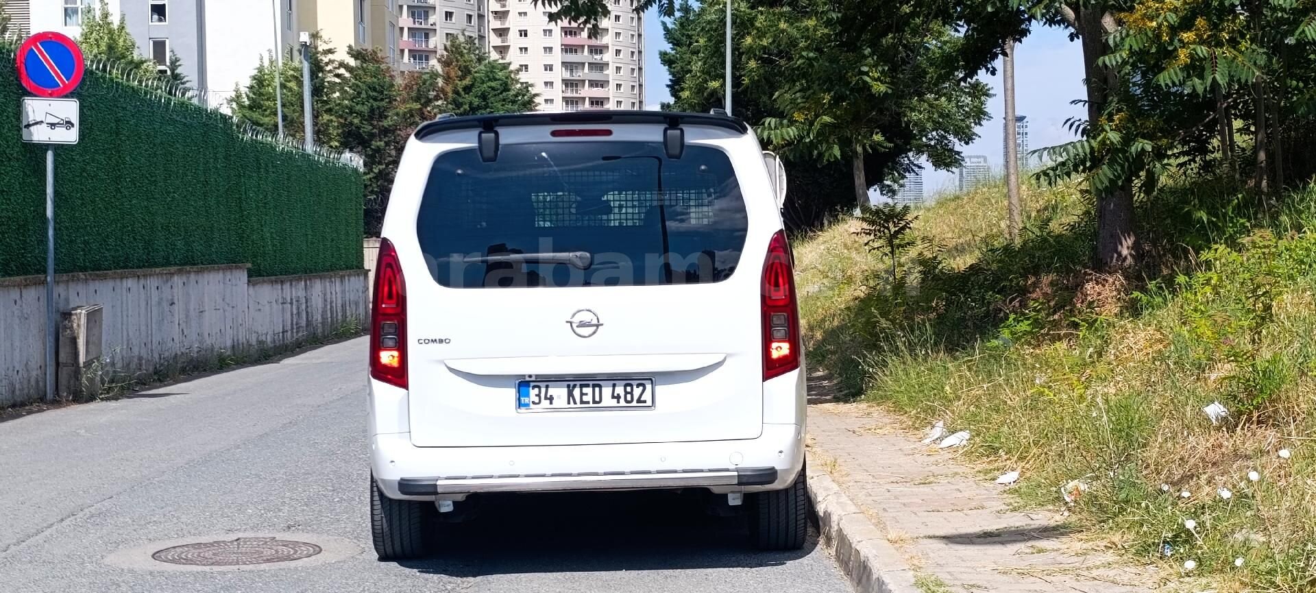 Sahibinden Opel Combo 1.5 CDTI Ultimate 2024 Model İstanbul 60.000 km Beyaz 6