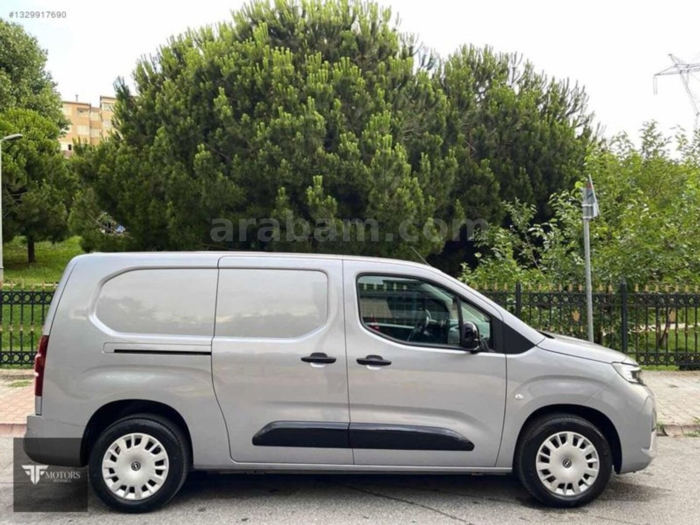 Galeriden Opel Combo 1.5 CDTI Ultimate XL 2025 Model İstanbul 9.500 km Füme 5