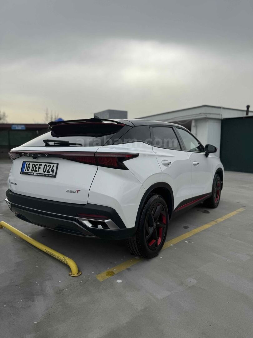 Sahibinden Chery Omoda 5 1.6 T-GDI Luxury 2023 Model Bursa 38.000 km Beyaz 2