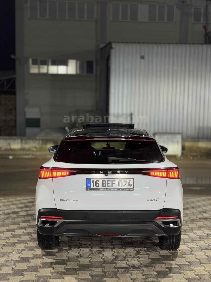 Sahibinden Chery Omoda 5 1.6 T-GDI Luxury 2023 Model Bursa 38.000 km Beyaz 6