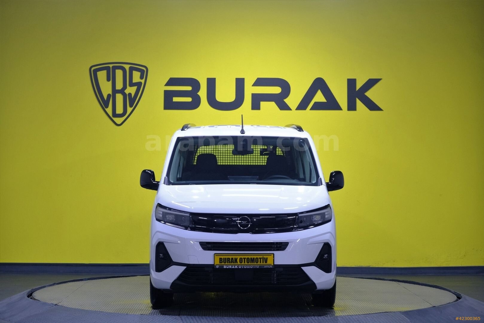 Galeriden Opel Combo 1.5 CDTI Essential 2025 Model Antalya 38.000 km Beyaz 2