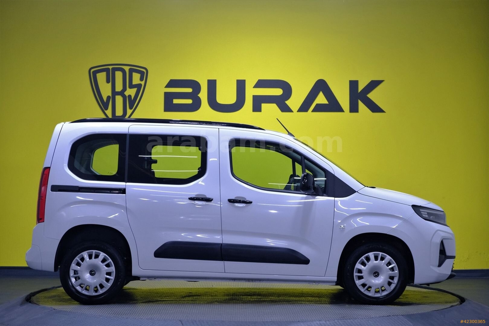 Galeriden Opel Combo 1.5 CDTI Essential 2025 Model Antalya 38.000 km Beyaz 7