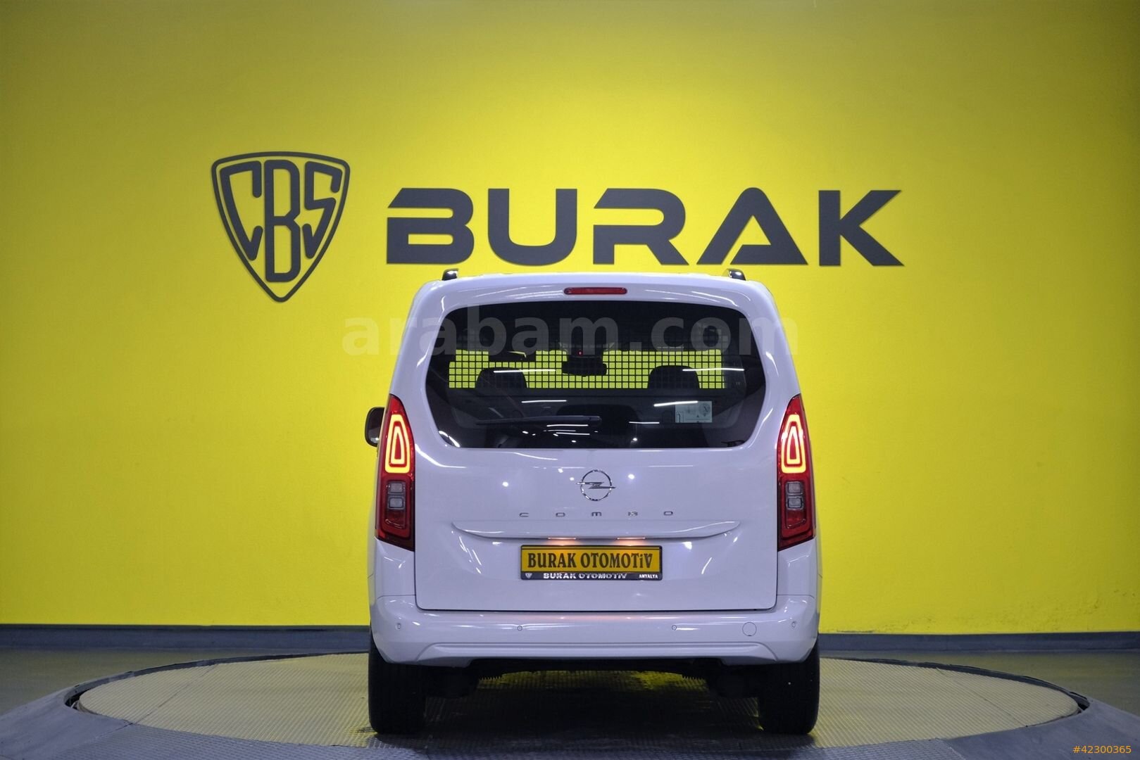 Galeriden Opel Combo 1.5 CDTI Essential 2025 Model Antalya 38.000 km Beyaz 4