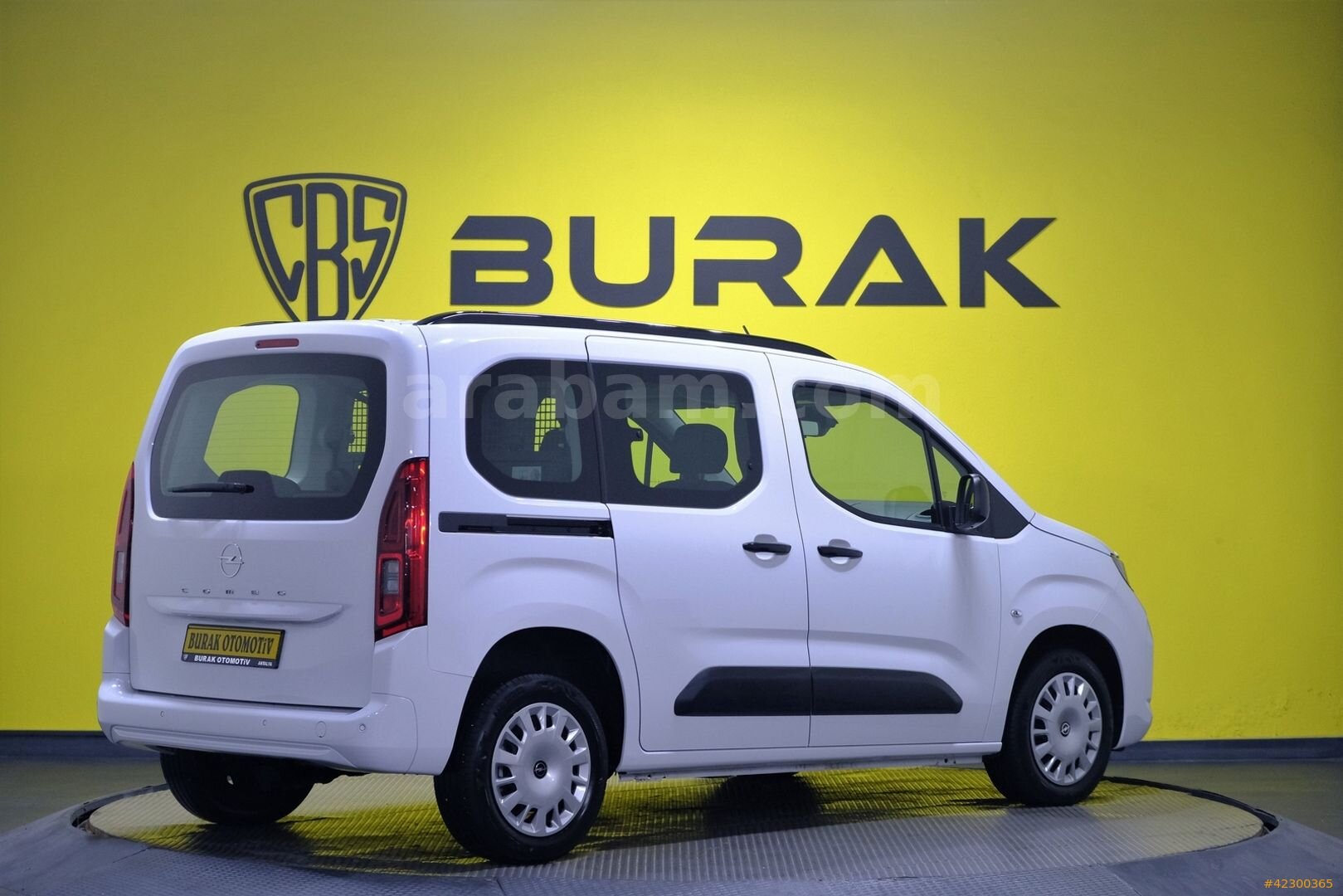 Galeriden Opel Combo 1.5 CDTI Essential 2025 Model Antalya 38.000 km Beyaz 6