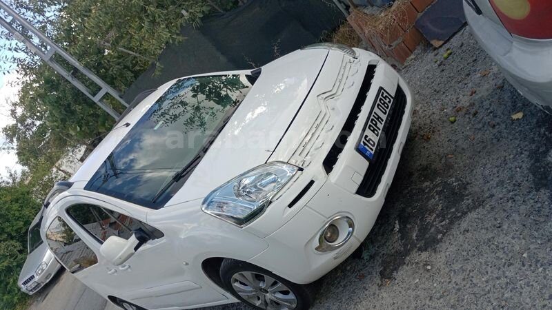 Sahibinden Citroen Berlingo 1.6 HDi Combi X 2013 Model İstanbul 193.000 km Beyaz
