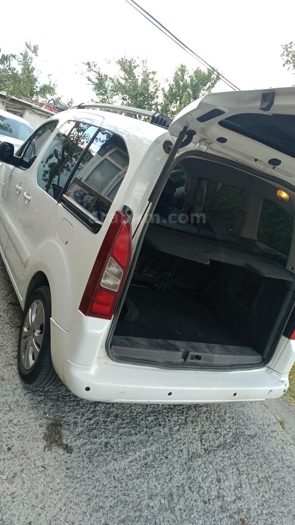 Sahibinden Citroen Berlingo 1.6 HDi Combi X 2013 Model İstanbul 193.000 km Beyaz 5