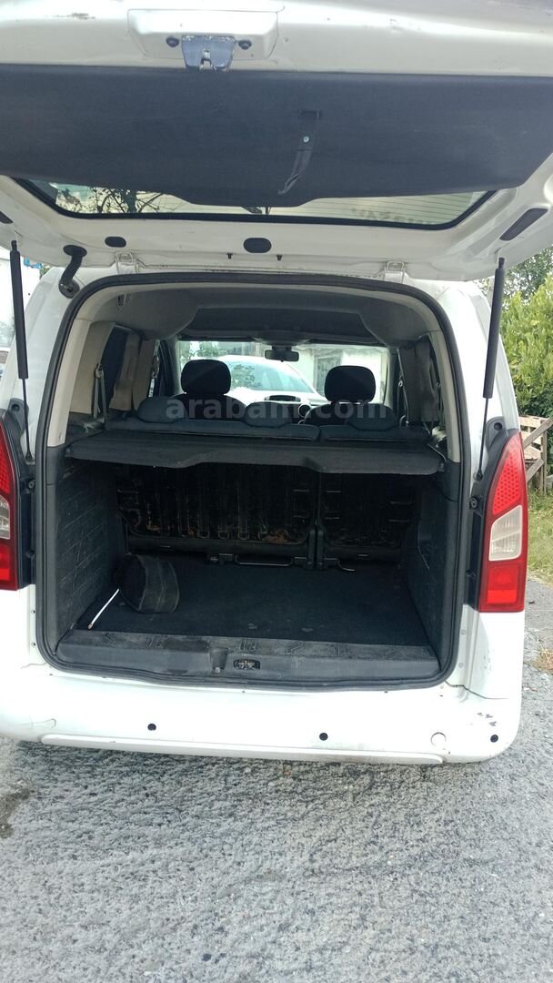 Sahibinden Citroen Berlingo 1.6 HDi Combi X 2013 Model İstanbul 193.000 km Beyaz 4