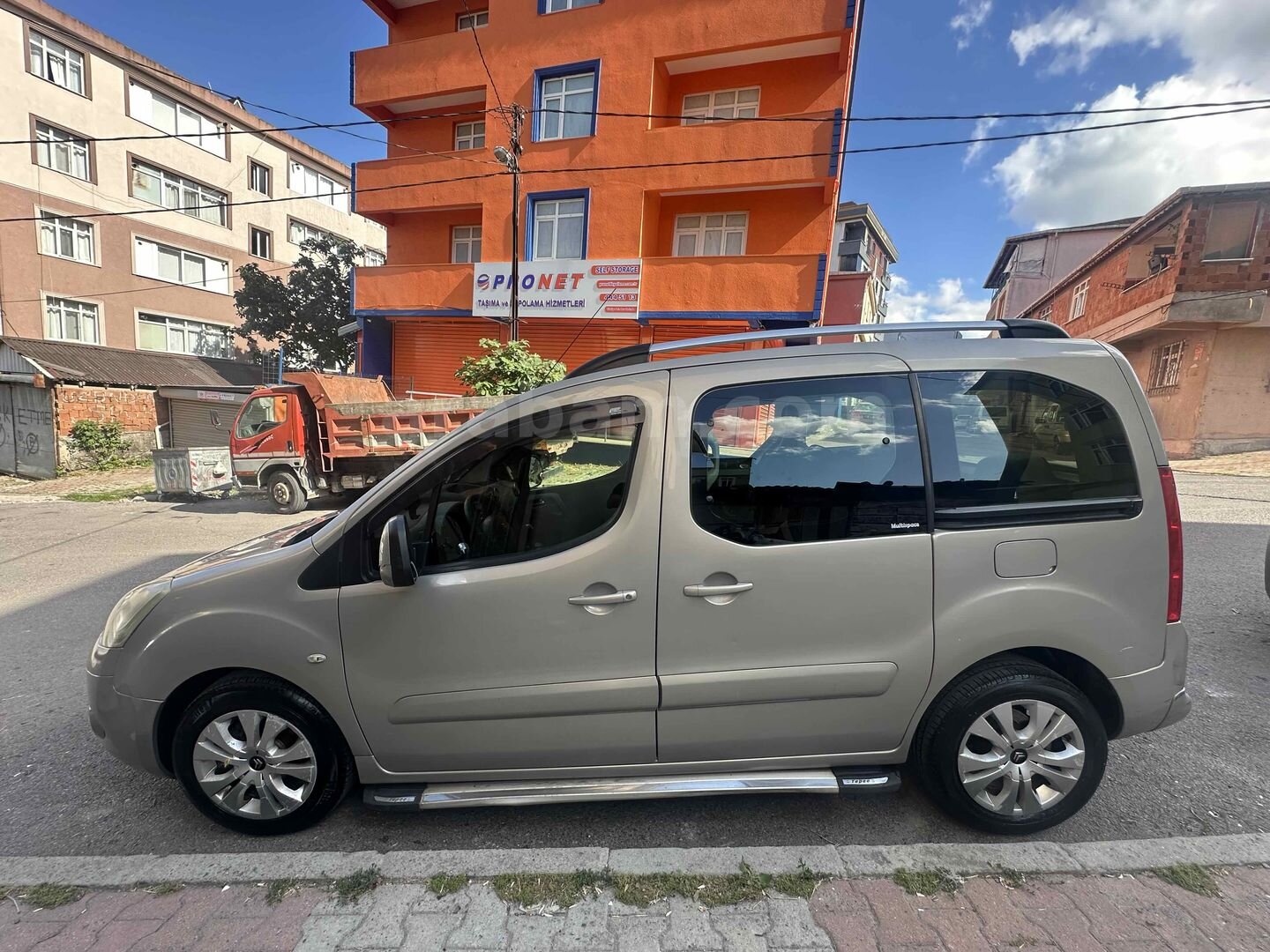 Sahibinden Citroen Berlingo 1.6 HDi Combi SX 2011 Model İstanbul 159.000 km Gri 2