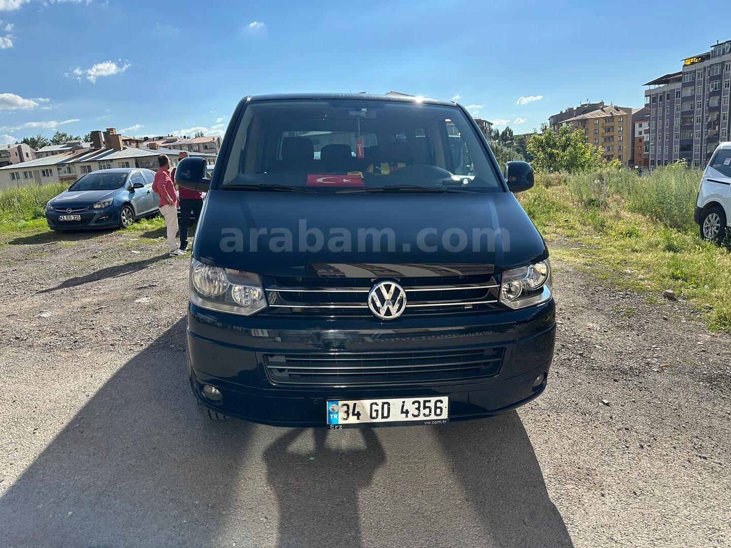 Sahibinden Volkswagen Caravelle 2.0 TDI Comfortline 2010 Model İstanbul 204.000 km Siyah 1