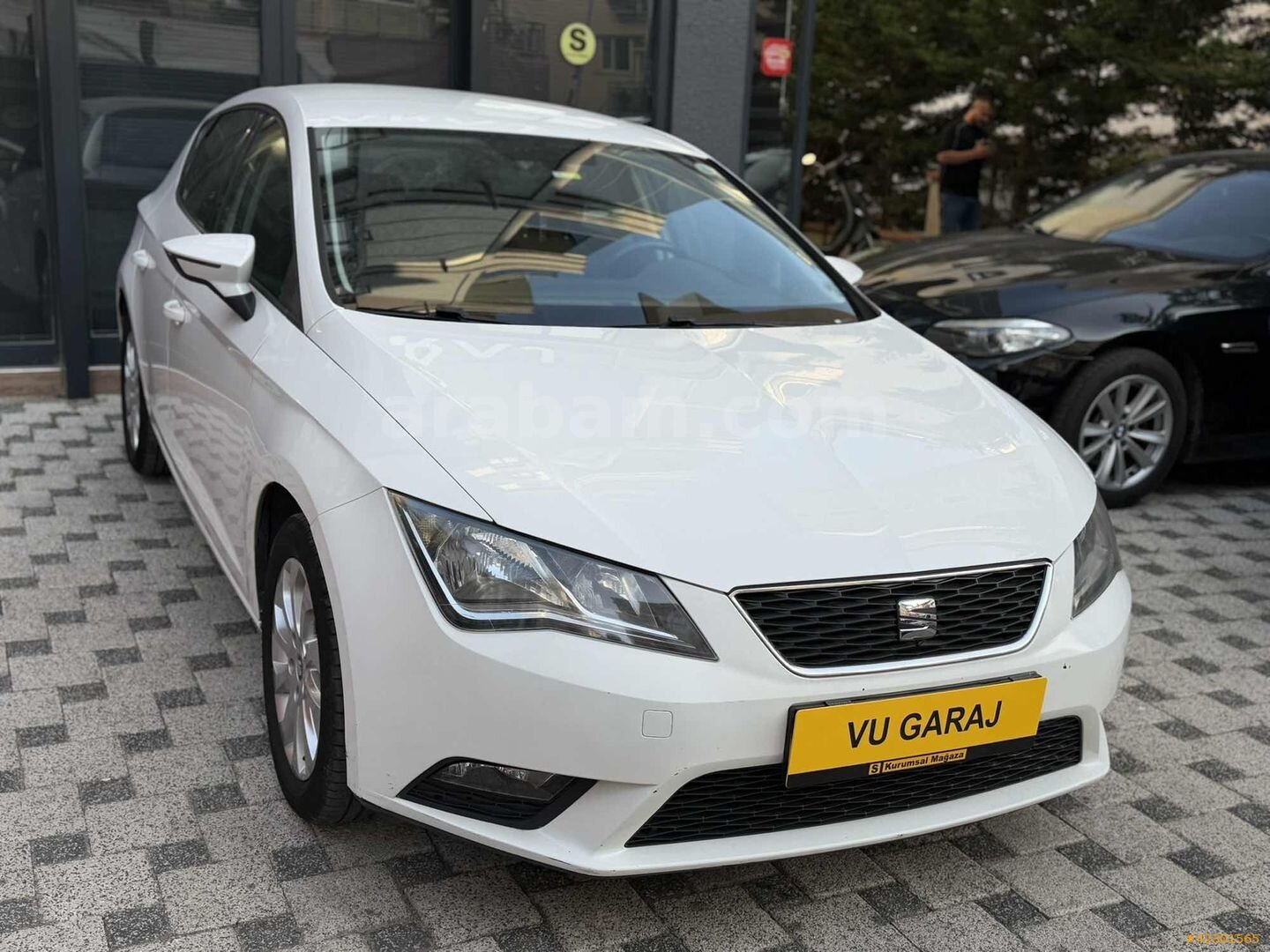 Galeriden Seat Leon 1.2 TSI Style 2016 Model İstanbul 180.000 km Beyaz 3