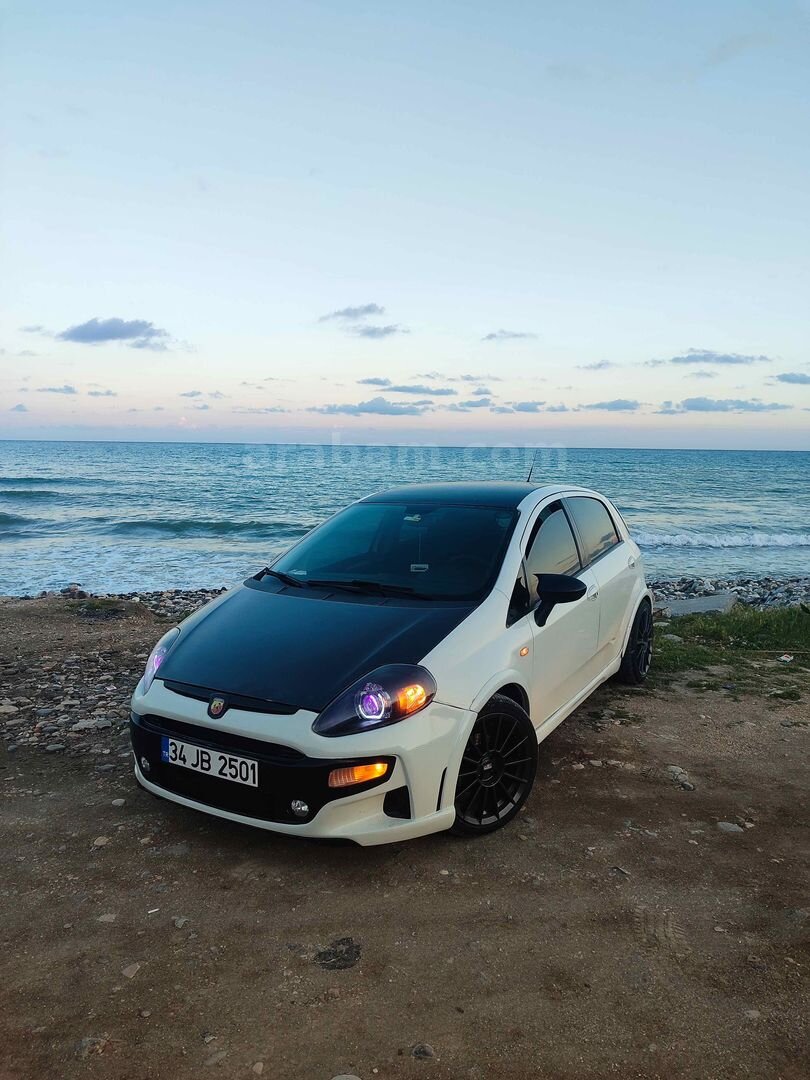 Sahibinden Fiat Punto EVO 1.3 Multijet Dynamic 2012 Model Gaziantep 266.000 km Beyaz 1