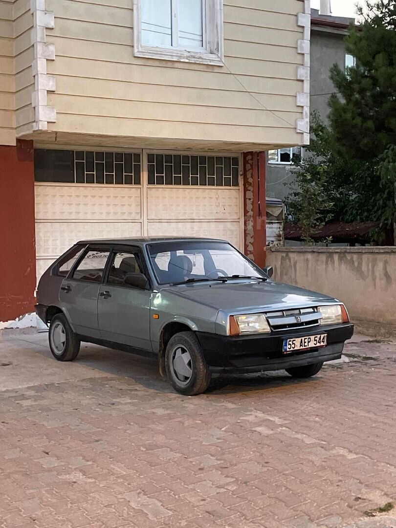 Sahibinden Lada Samara 1.5 1990 Model Amasya 35.800 km Gri (metalik) 7