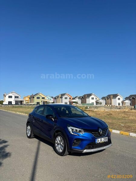 Galeriden Renault Captur 1.3 TCe Touch 2022 Model İstanbul 46.000 km Lacivert