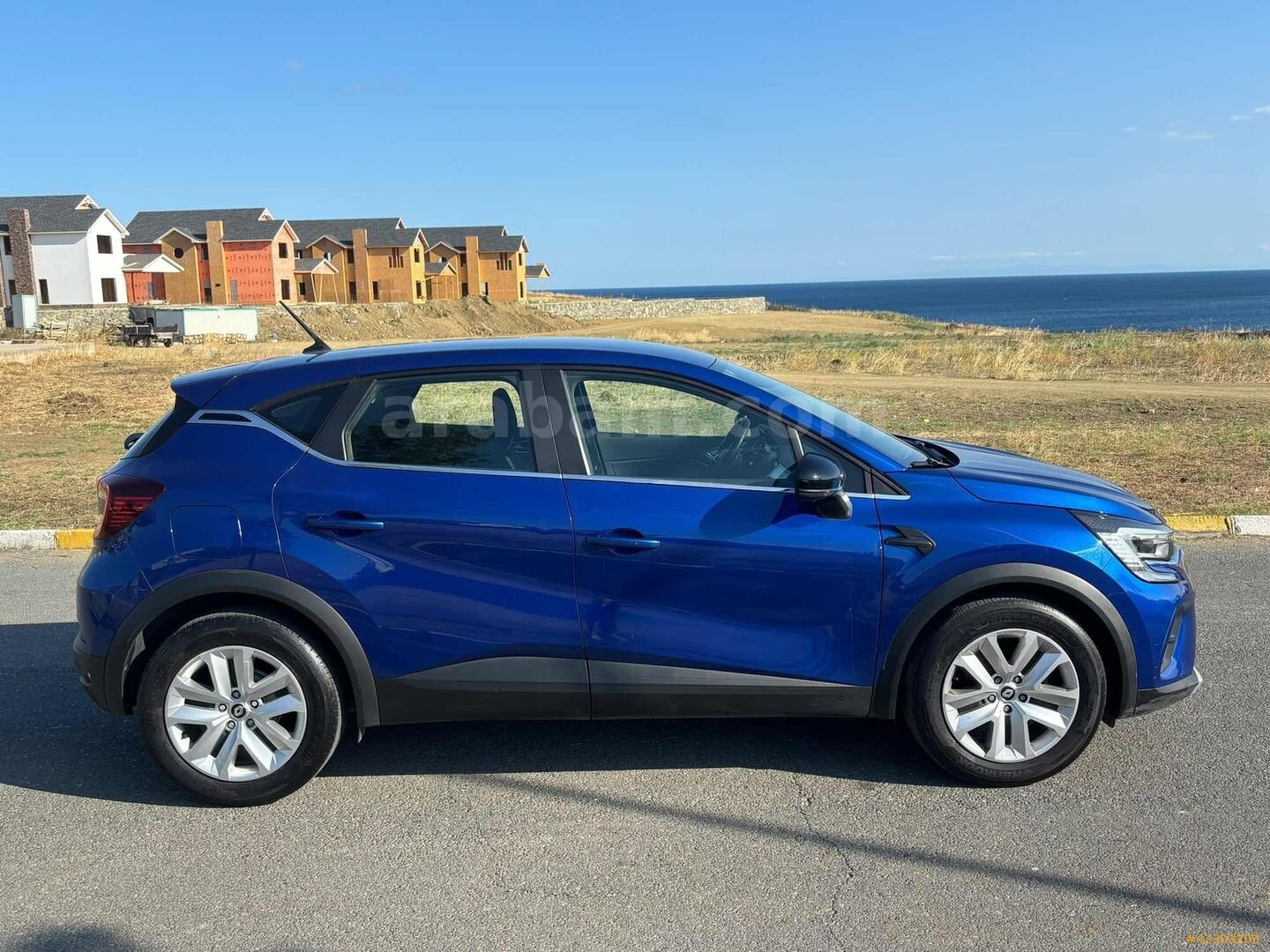 Galeriden Renault Captur 1.3 TCe Touch 2022 Model İstanbul 46.000 km Lacivert 7