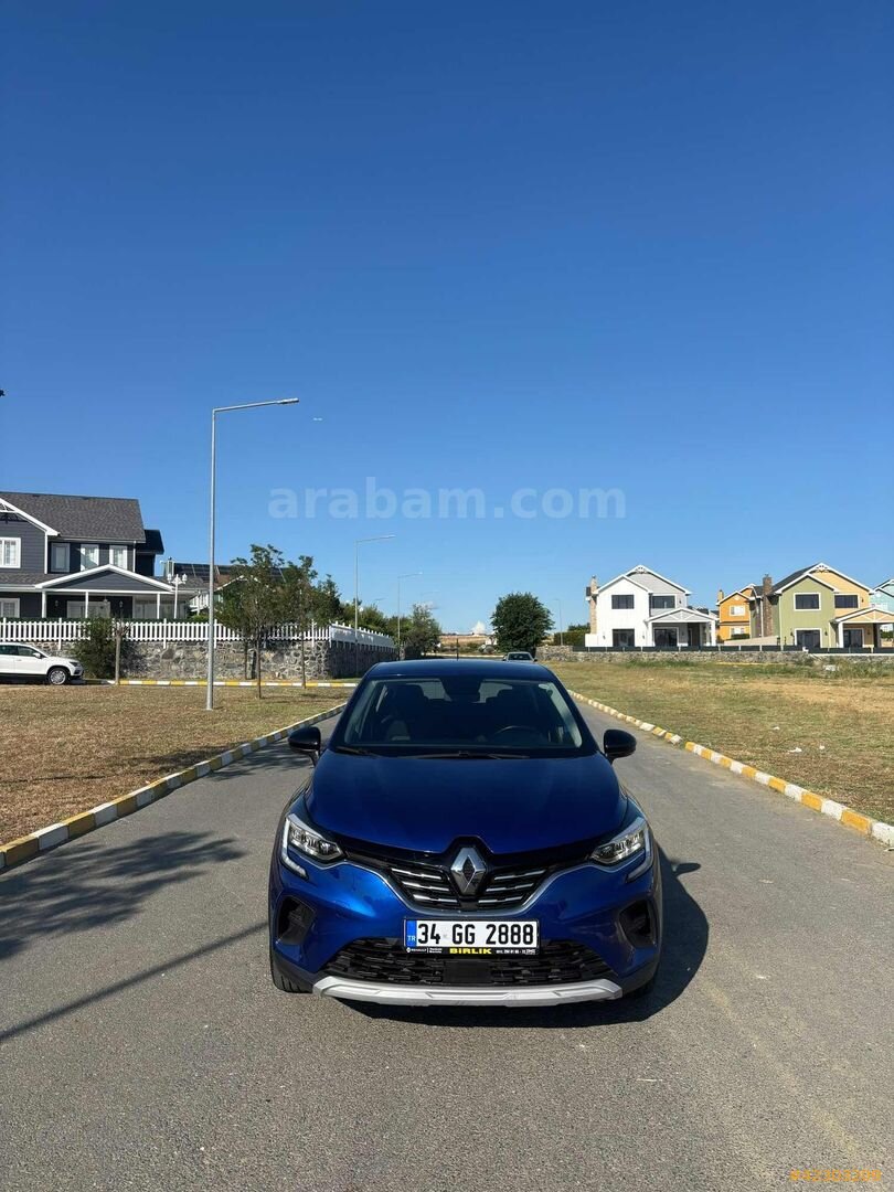 Galeriden Renault Captur 1.3 TCe Touch 2022 Model İstanbul 46.000 km Lacivert 3
