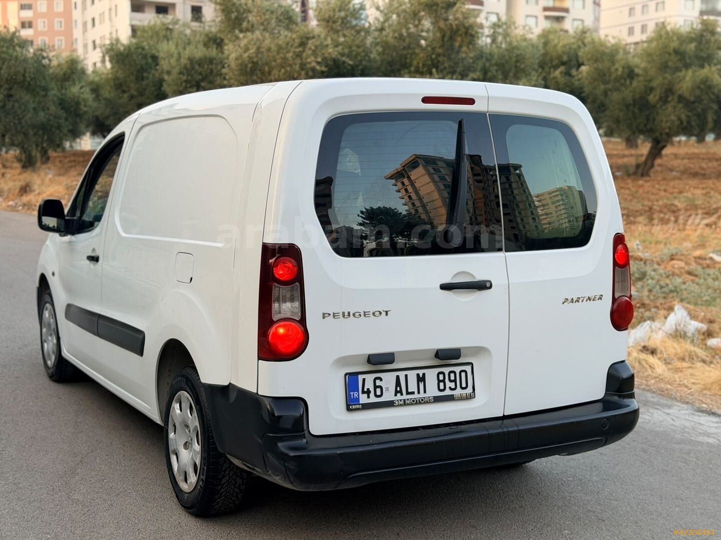 Galeriden Peugeot Partner 1.6 HDI Comfort Pack 2015 Model Kahramanmaraş 212.000 km Beyaz 7