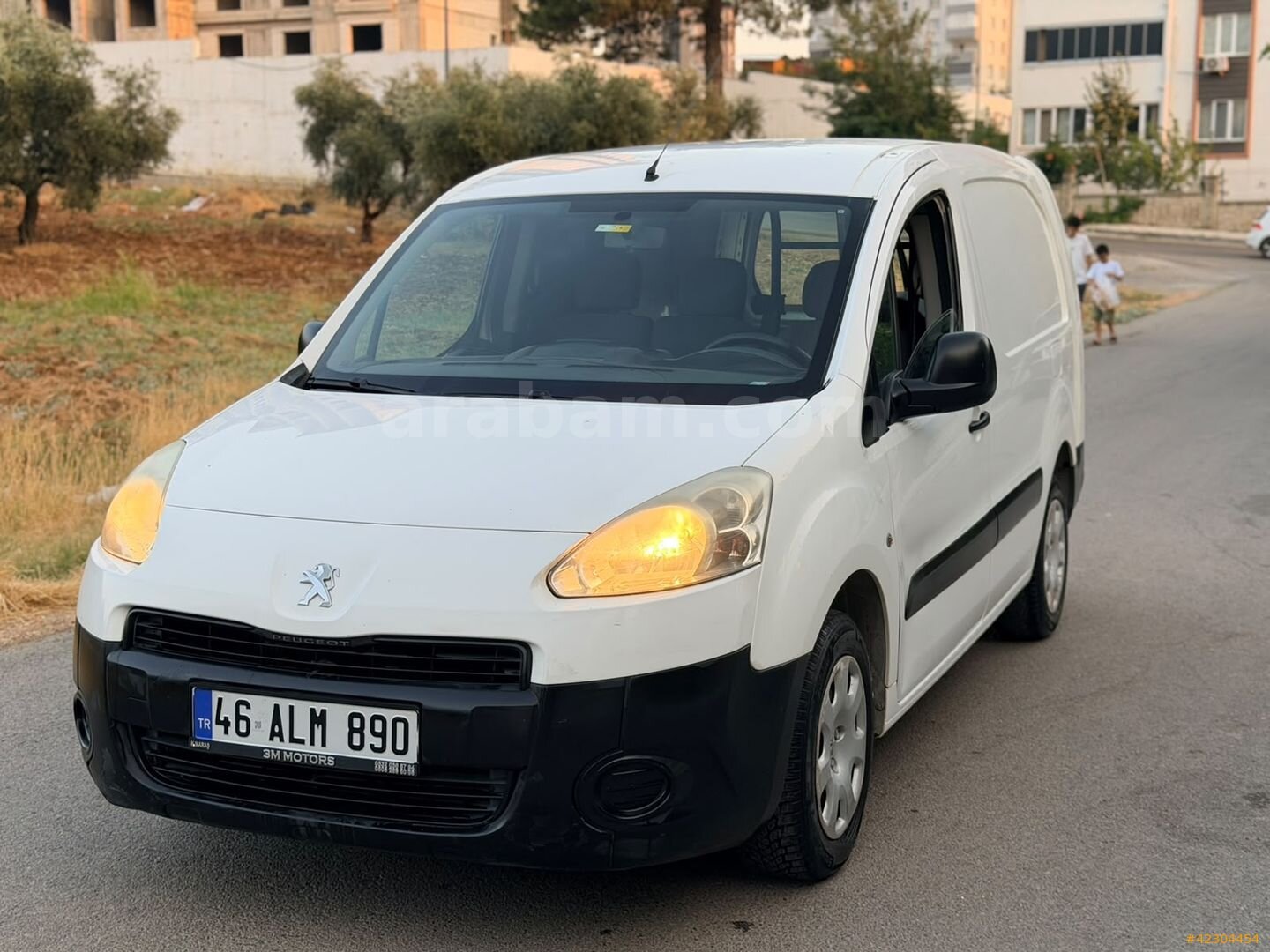 Galeriden Peugeot Partner 1.6 HDI Comfort Pack 2015 Model Kahramanmaraş 212.000 km Beyaz 5