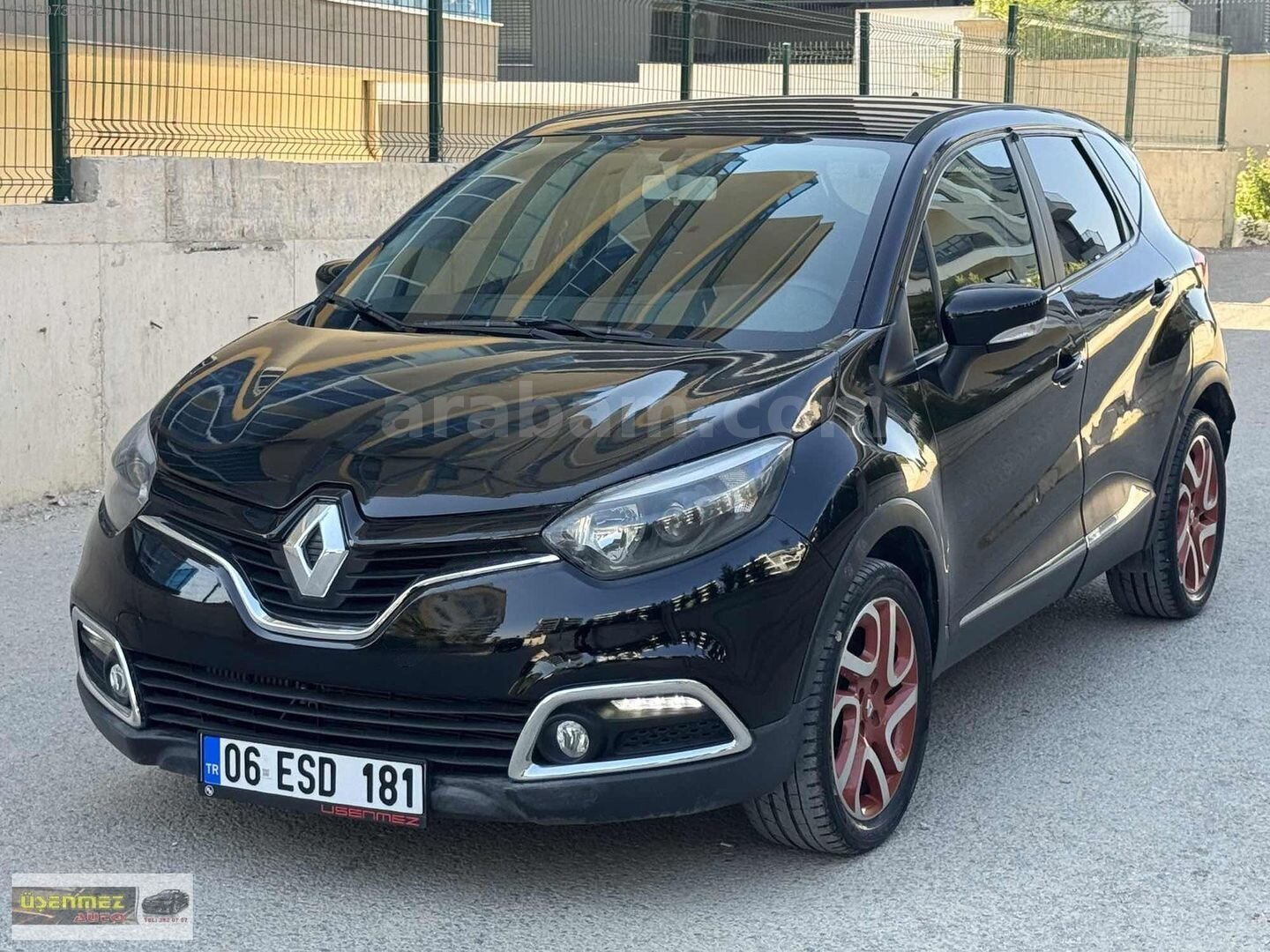 Galeriden Renault Captur 1.2 TCe Touch 2013 Model İzmir 160.000 km Siyah 5