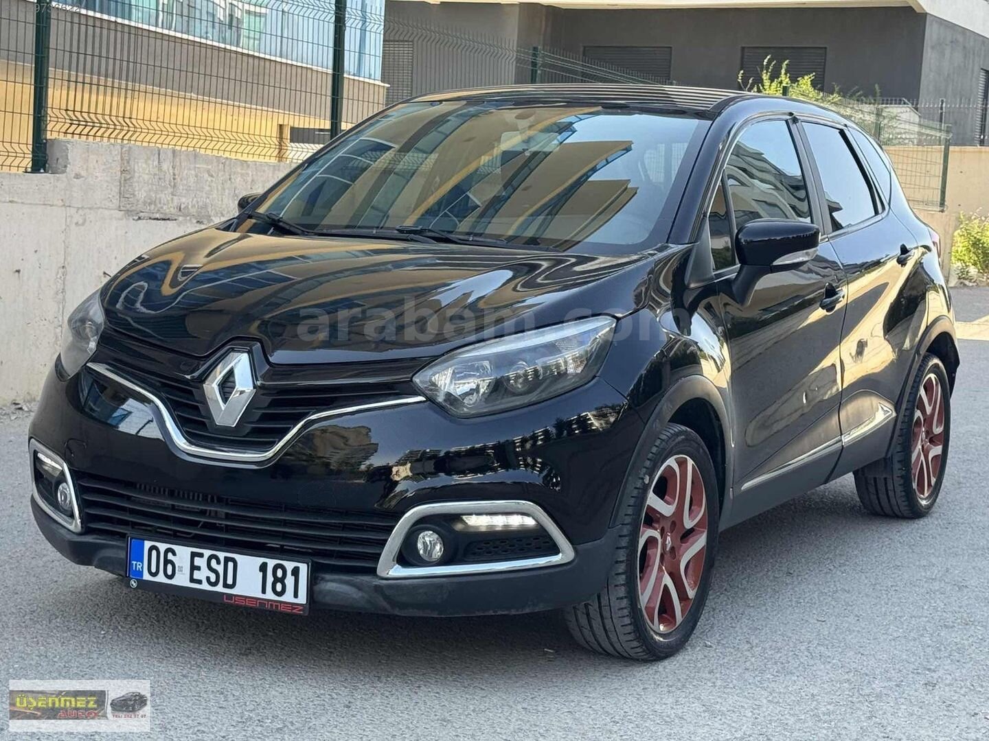 Galeriden Renault Captur 1.2 TCe Touch 2013 Model İzmir 160.000 km Siyah 4