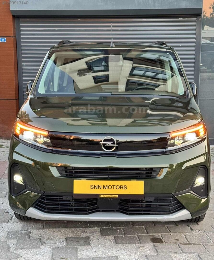 Galeriden Opel Combo 1.5 CDTI Ultimate 2025 Model Sakarya 22.000 km Yeşil 1