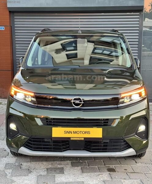 Galeriden Opel Combo 1.5 CDTI Ultimate 2025 Model Sakarya 22.000 km Yeşil
