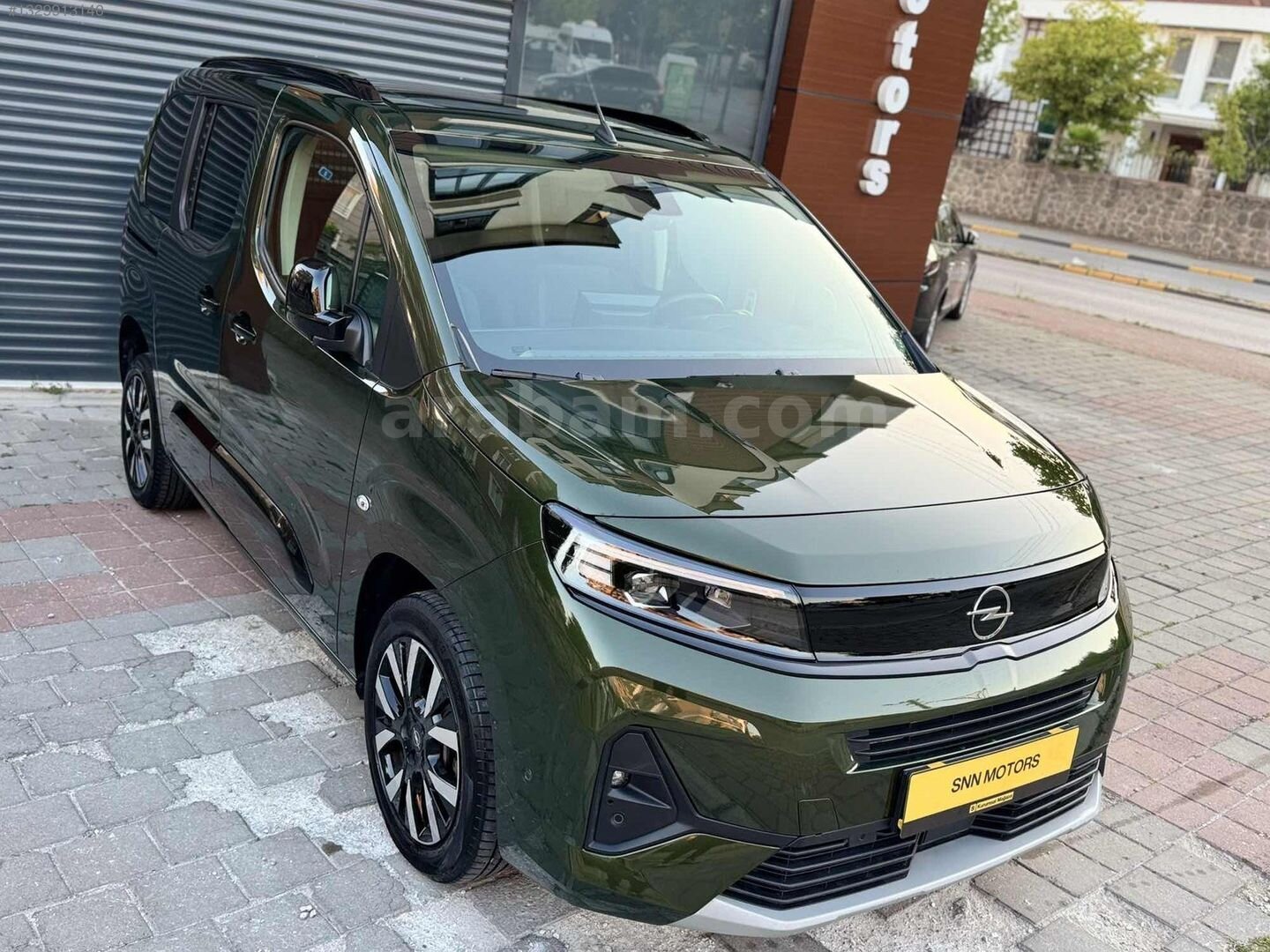 Galeriden Opel Combo 1.5 CDTI Ultimate 2025 Model Sakarya 22.000 km Yeşil 7
