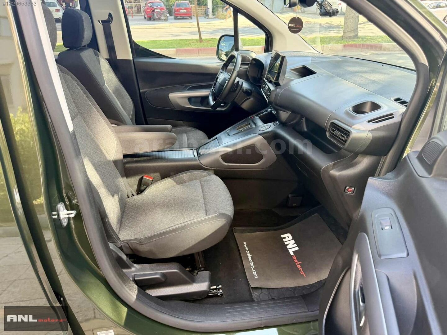 Galeriden Opel Combo 1.5 CDTI Ultimate 2025 Model Antalya 35.000 km Yeşil 4