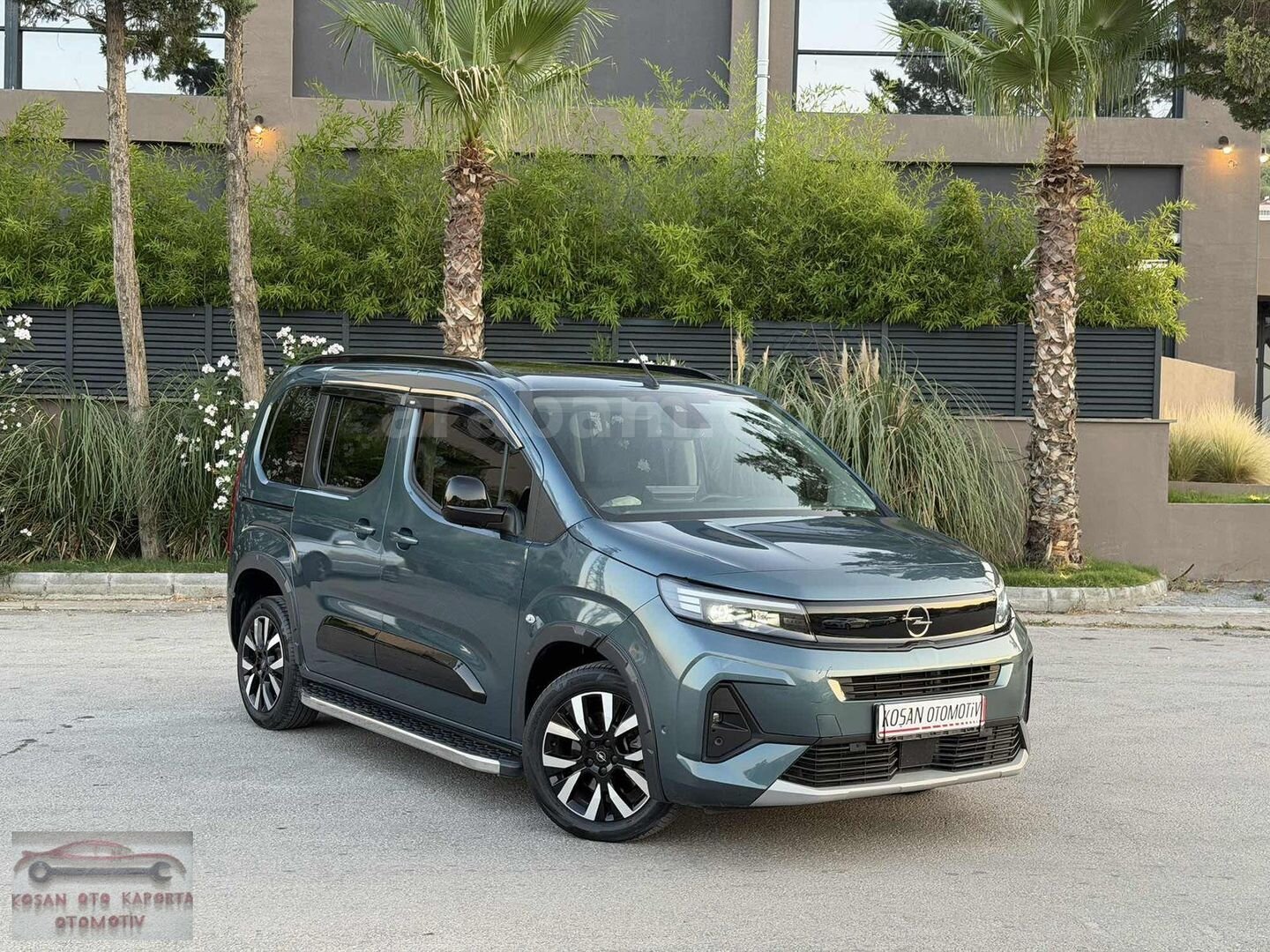 Galeriden Opel Combo 1.5 CDTI Ultimate 2024 Model Balıkesir 20.000 km Mavi 4