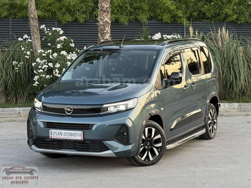 Galeriden Opel Combo 1.5 CDTI Ultimate 2024 Model Balıkesir 20.000 km Mavi
