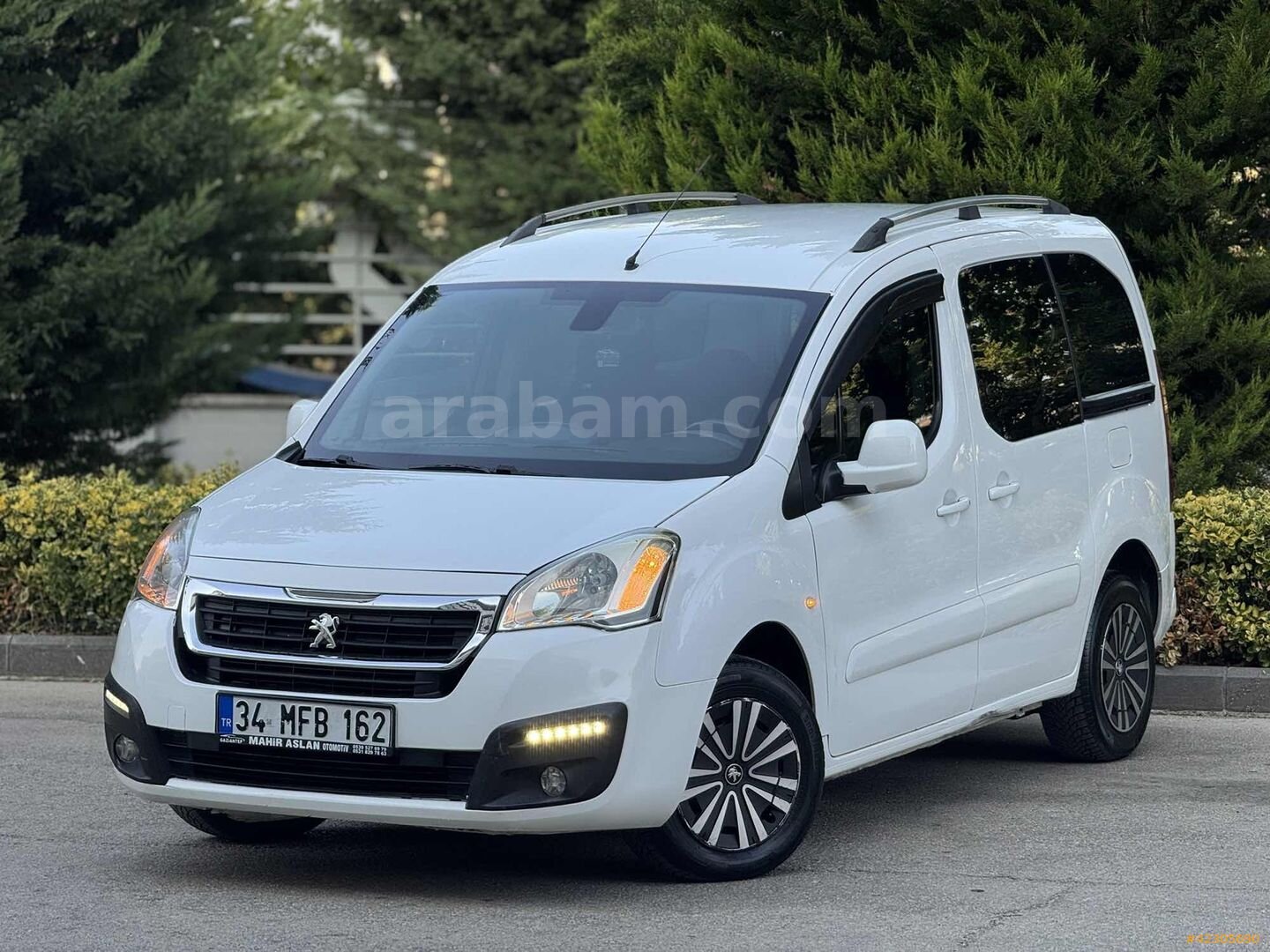 Galeriden Peugeot Partner 1.6 HDI Active 2015 Model Gaziantep 235.000 km Beyaz 5