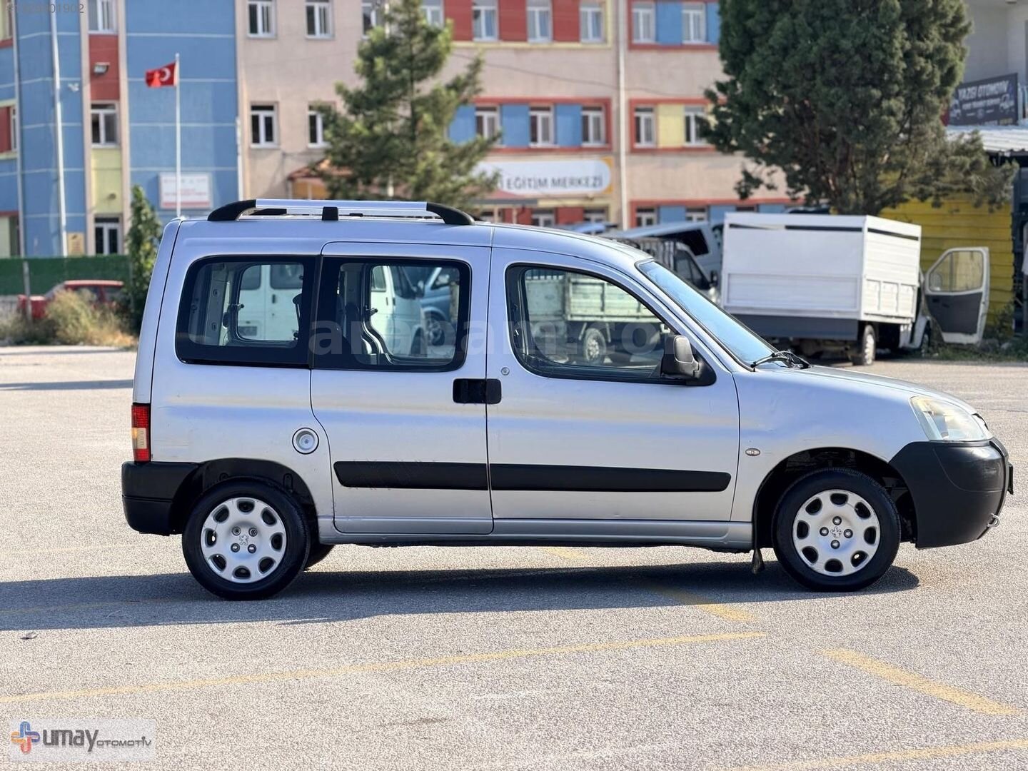 Galeriden Peugeot Partner 1.9 D 2007 Model Kütahya 232.000 km Gri 7