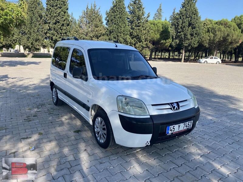 Galeriden Peugeot Partner 1.9 D 2004 Model Manisa 250.500 km Beyaz