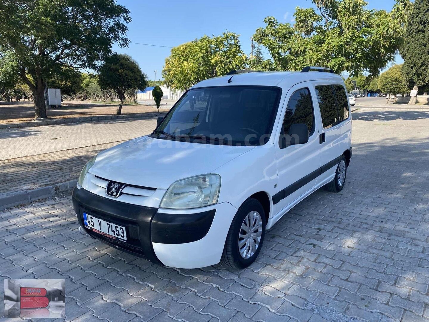 Galeriden Peugeot Partner 1.9 D 2004 Model Manisa 250.500 km Beyaz 5