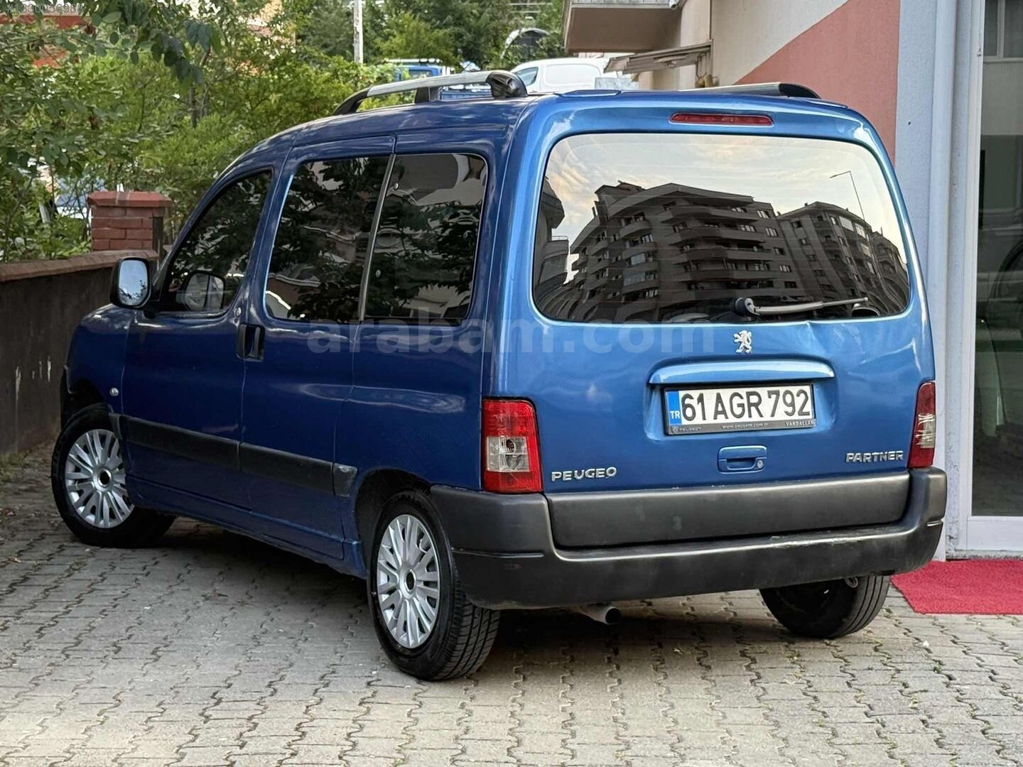 Galeriden Peugeot Partner 1.9 D 2004 Model Trabzon 265.000 km Mavi 5